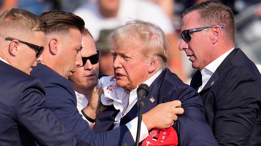 Donald Trump dan Secret Service.