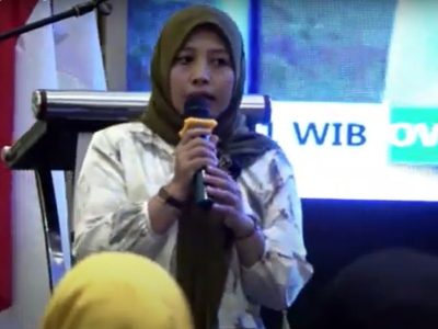 Luluk Maknuniah Sarmuji dalam Seminar Literasi bertema Meningkatkan Peran Perempuan dalam Membangun Budaya Literasi di Lingkungan Keluarga dan Komunitas, Senin (25/11/2024)