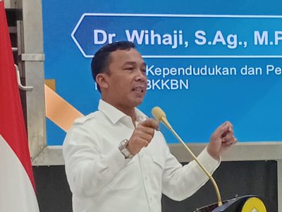 Menteri Kependudukan dan Pembangunan Keluarga/BKKBN, Wihaji, dalam acara Talk Show & StandUp Comedy DPP Partai Golkar bertajuk Membangun Sumberdaya Manusia Dan Kependudukan Bangsa Menuju Indonesia Emas 2045 bertempat di DPP Partai Golkar, Slipi Jakarta pada Kamis, (15/5/2025)
