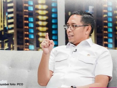 Kepala PCO, Hasan Nasbi