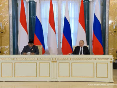 Presiden Putin Terima Presiden Prabowo di Istana Konstantinovsky, St. Petersburg, 19 Juni 2025. Sumber : Youtube Sekretariat Presiden.
