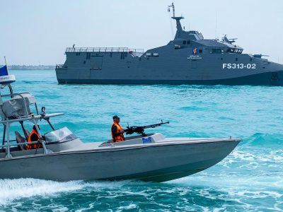 Pasukan Garda Revolusi Islam Iran saat beroperasi menyisir Selat Hormuz