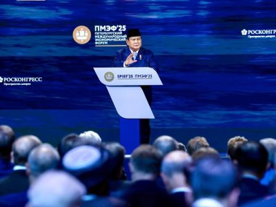 Prabowo saat menyampaikan materinya dalam forum Saint Petersburg International Economic Forum (SPIEF) 2025, Sumber foto : Instagram Presiden Republik Indonesia.