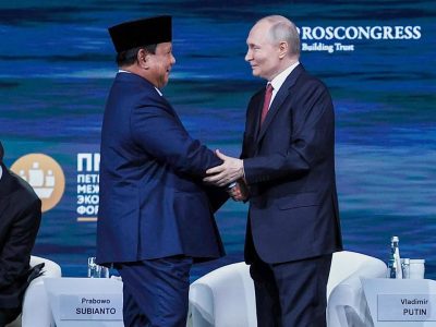 Presiden Prabowo dan Presiden Rusia, Vladimir Putin, dalam Saint Petersburg International Economic Forum (SPIEF) 2025 di Rusia, Jumat (20/6)