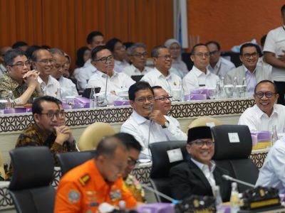 Rapat kerja sekaligus rapat dengar pendapat yang digelar di Ruang Komisi V, Gedung Nusantara, Senayan, Jakarta, Senin (15/9)