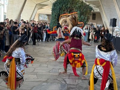 Reog Ponorogo yang dibawakan oleh seniman Reog dari Ponorogo tampil di markas besar UNESCO pada 14 Oktober 2025, saat pelaksanaan sidang Executive Board UNESCO.