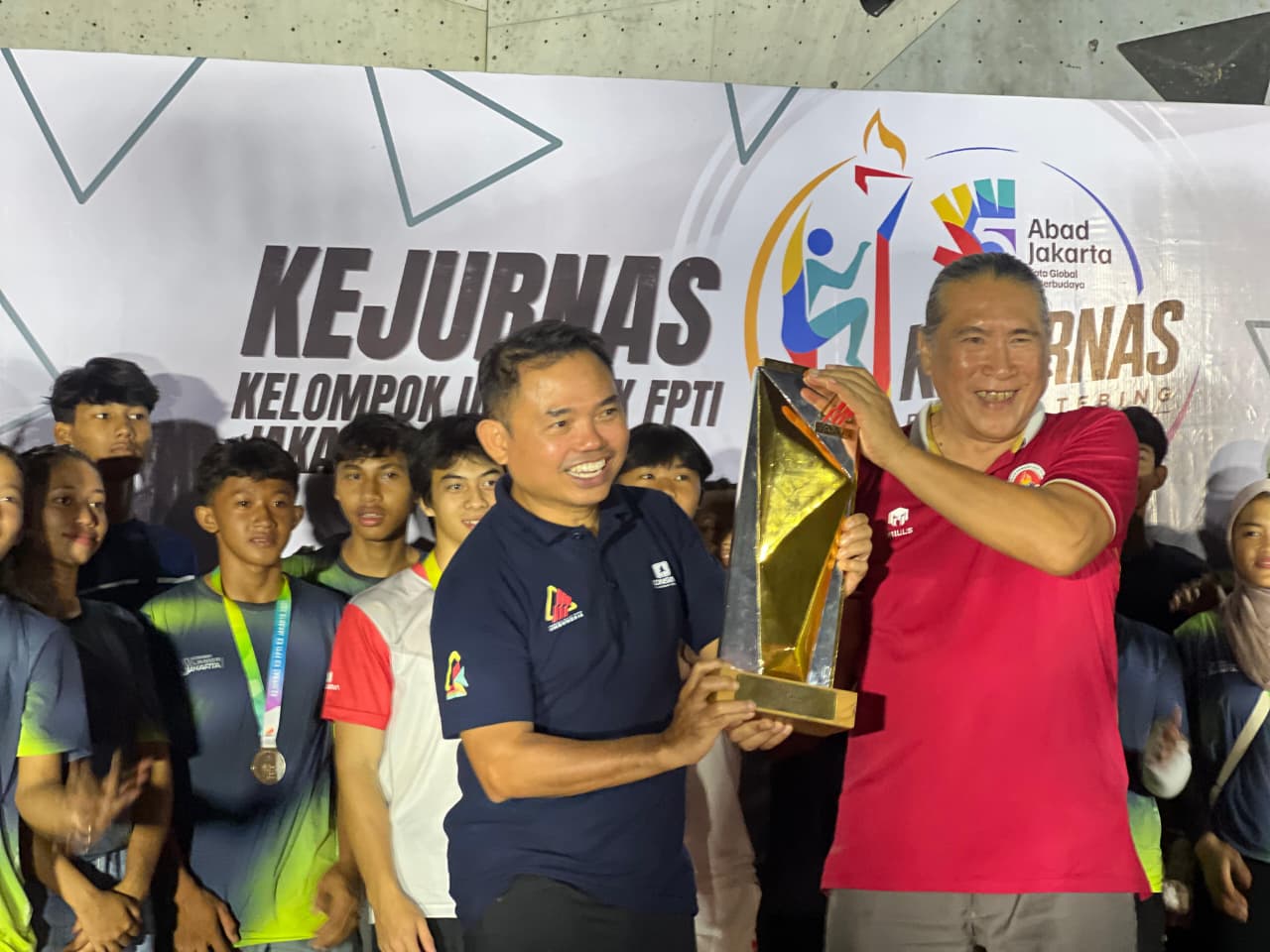 Peraih Medali Emas